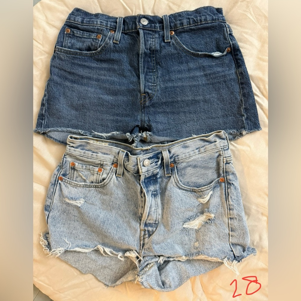 Levi’s 501 Shorts bundle size 28